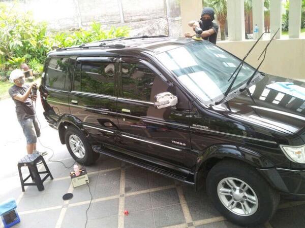 simpleautospa's tweet photo. #nofilter ini hasil #poles di perumahan sriwedari hari ini. Setelah ini giliran mobil siapa lagi yg mau disulap ;) http://t.co/PXSx1qW594