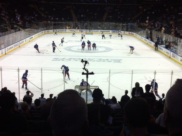 Slurmnation's tweet image. Great seats but getting rained on in MSG  #rainingInside