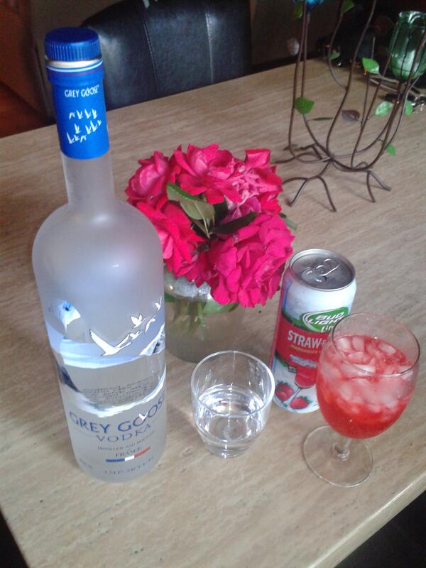 LadyButler's tweet photo. Turning up early for my Mister birthday RIP DAVID SHAW http://t.co/oZKxu5snij