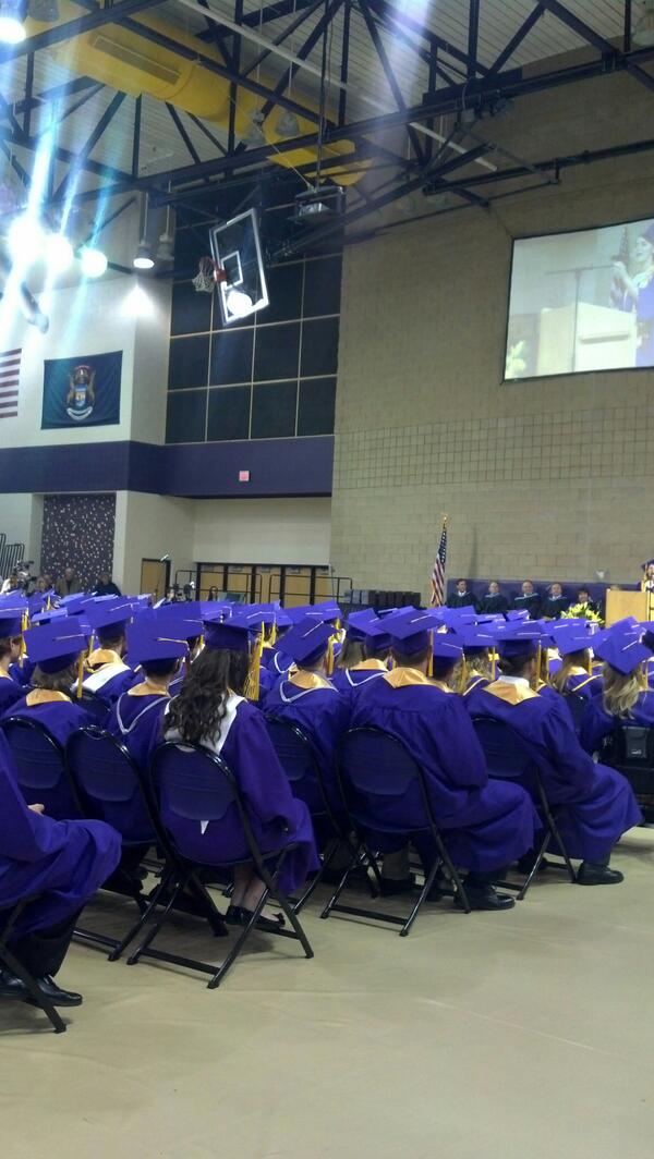 MrTWashington's tweet image. At Brents graduation, class of 2013!!!! @CrossOverRCM has graduates at @therevolutioncm
