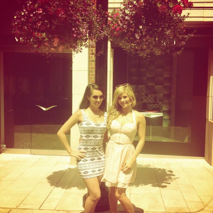 Lunch on Rodeo Drive with the lovely @MissAshleyDoris <3 #Tiffany's  #Playmate #Sisterhood http://t.