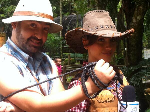 margarabarrios's tweet photo. Grabando para @NsemanaNtele con @jessicacediel @IvanMarinSoyYo desde Ecoparque Los Ocarros en Villavo http://t.co/RoYNt7LJuY