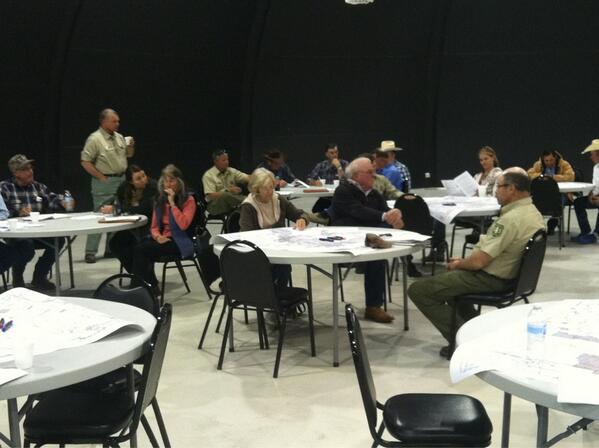 ModocNF's tweet image. #Modocnf officials talk with range permittees at fire season meeting.