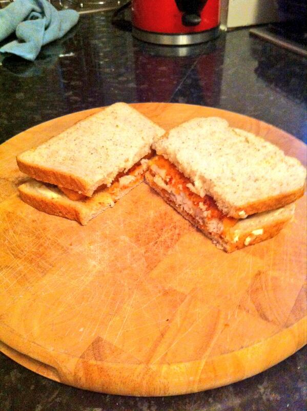 daniquantrill's tweet image. Eating your tea off a chopping board is bad enough...but no Tommy K on my fish finger sandwich?!! #plainwrong #wtf