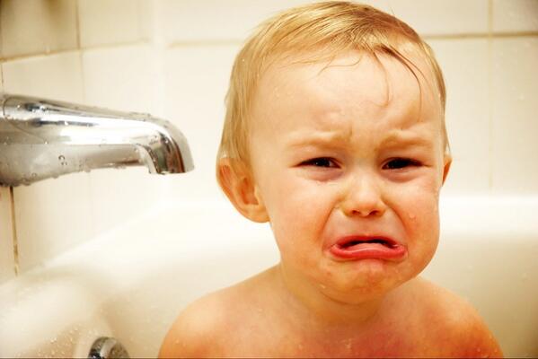 LizzyN09's tweet image. When mom tells me I need to unpack and put away all my stuff from Clemson... #pleasedontmakeme 😒😩😭