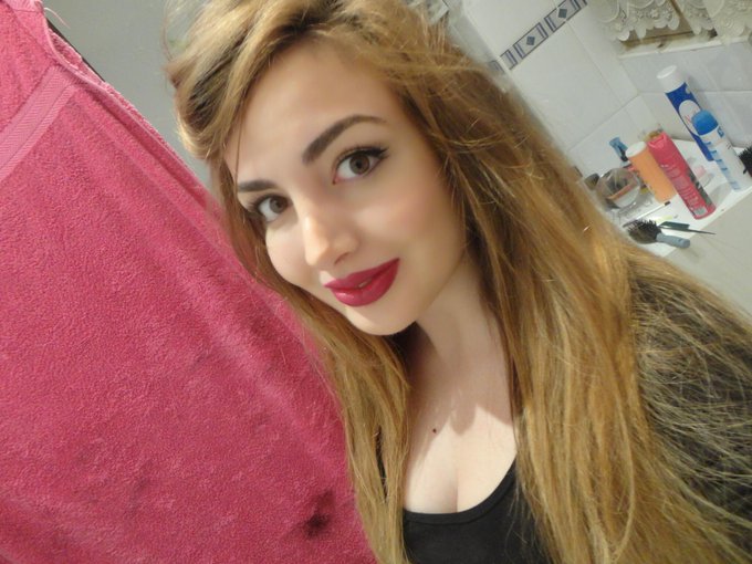 emitiendo ya desde http://t.co/Qj6PUyjYwq   , http://t.co/eHuLakxDg4<a href="/tag/viernesdeculos"class="tags"><span>#viernesdeculos</span></a>