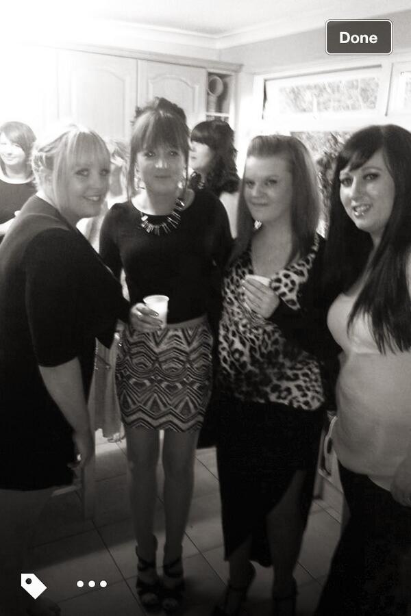 ClareWhitehead4's tweet photo. #hot #chicas xxxx http://t.co/zkQIfiuBhI