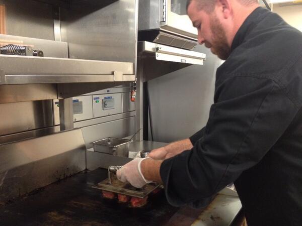 Outback's tweet photo. Did we mention there would be food? http://t.co/XwU9v3Rqp7 #kickbackwithoutback http://t.co/J7UtSrVQb1