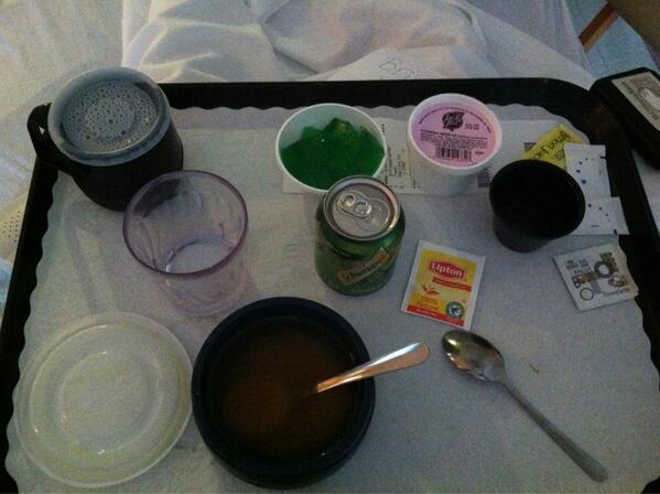 RileyDowns's tweet photo. Gourmet dinner! #PrivateTable #TweetingFromTheICU http://t.co/dU5LBIb5W2