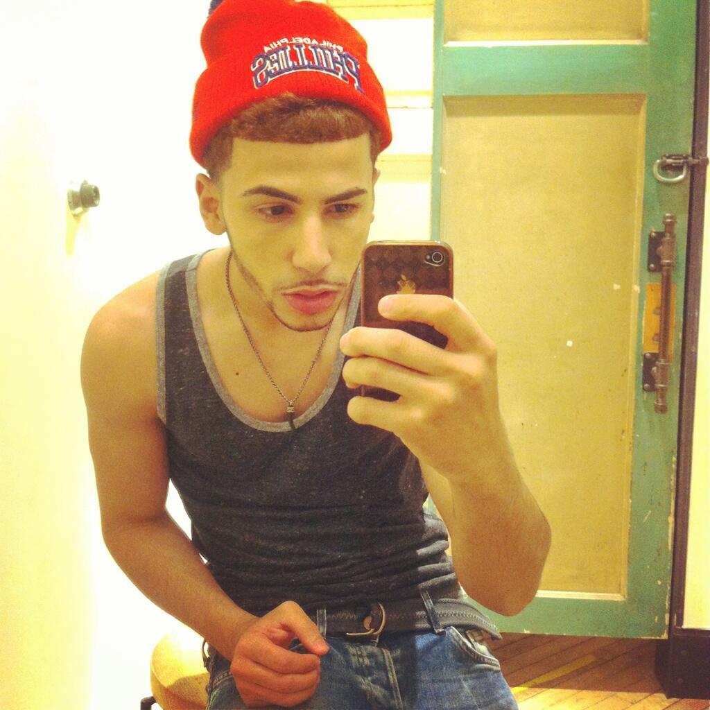 Adam Saleh on Twitter: "In the fitting room, yes or no ...