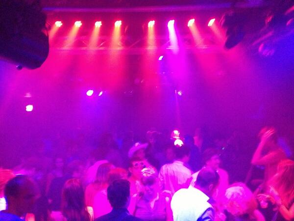 LAvanommen's tweet photo. “@DJLABlush: Tonight was GREAT!! Thnx!! Sweet dreams ❤ #utrecht #woolloomoolloo http://t.co/YiI1es3IBQ”
