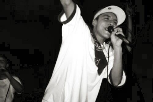 _kodigo36's tweet photo. Otro cumpleaños más sin ti, no perdemos la fe tú regresaras a devolvernos la sonrisa. Reke 1992 - 16 de mayo http://t.co/EhtoLccXFX