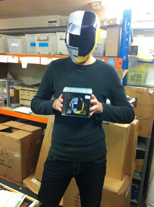 ChanteleD_JBaus's tweet photo. The new #daftpunk CD is here! 😎💿 Come &amp; get itttt! You might even see this guy!! @JBPerthCity http://t.co/GF8mdt6quC