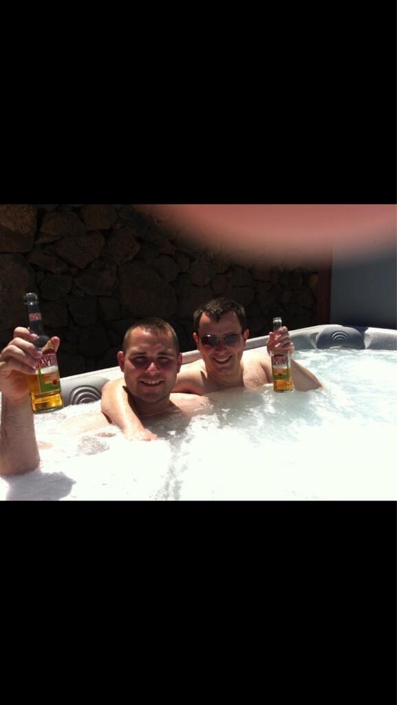 ratty7785's tweet photo. @timlovejoy #Swingers 😉😉😉 http://t.co/gRX4OEGadF