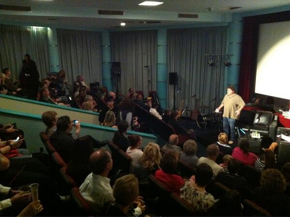 abcperth's tweet photo. Another full house in the 720 Astor Lounge at the @PerthComedyFest tune in for a laugh! #Perth #comedyfest http://t.co/EuS8OPr2aa