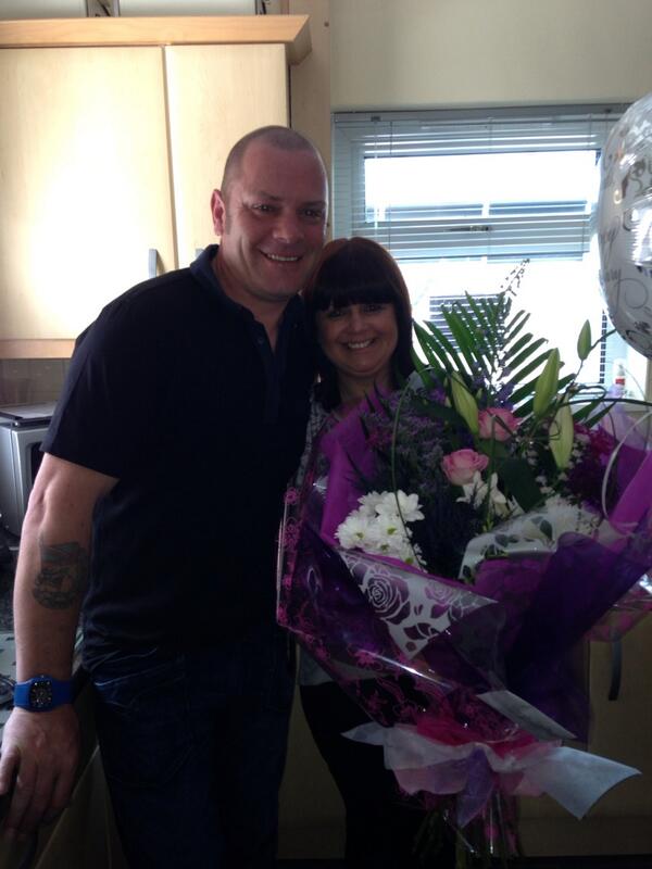 Megzii_B's tweet photo. Happy 10th wedding anniversary to my mum and dad :). xx http://t.co/Kv1IwzVfgp