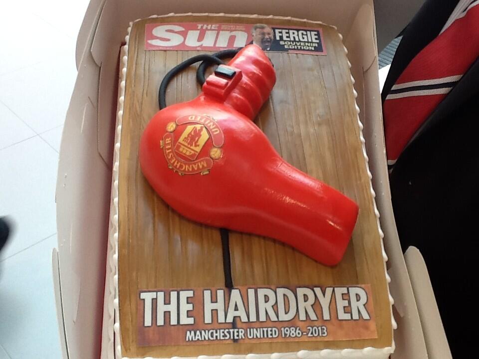 Торт Сэру Алексу от The Sun