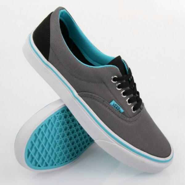 Tastic_store's tweet photo. Era castlerock scuba 6,5 7 8 order 083846615339 @FDAstore @JasonmarkkBdg @GembalGembulKSK @sayurganja @VansShoesUk http://t.co/BsPXUFA2sq