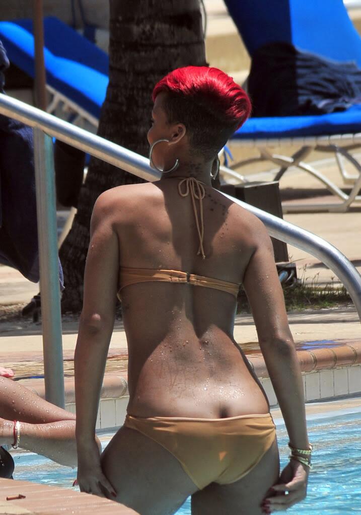 Rihanna Butt Crack
