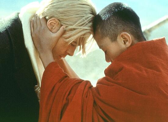 <티벳에서의 7년> (1997, 브래드피트 주연) 오스트리아 산악인 하인리히 하러와 달라이 라마의 인연을 담은 실화. 그렇게 영화를 좋아하면서도 이...