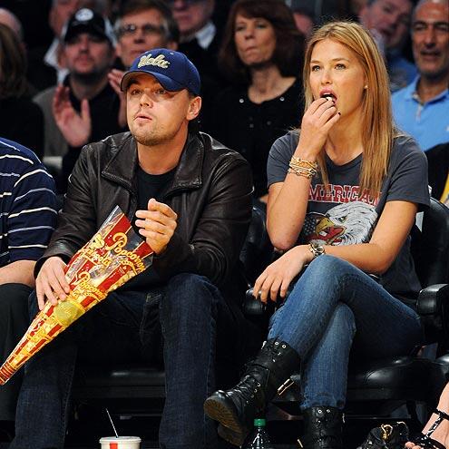 Блейк лайвли и леонардо. Ди каприо и блейк лайвли. Блейк лайвли и леонардо. Блейк ловели и дикаприо. Ди каприо и блейк лайвли.