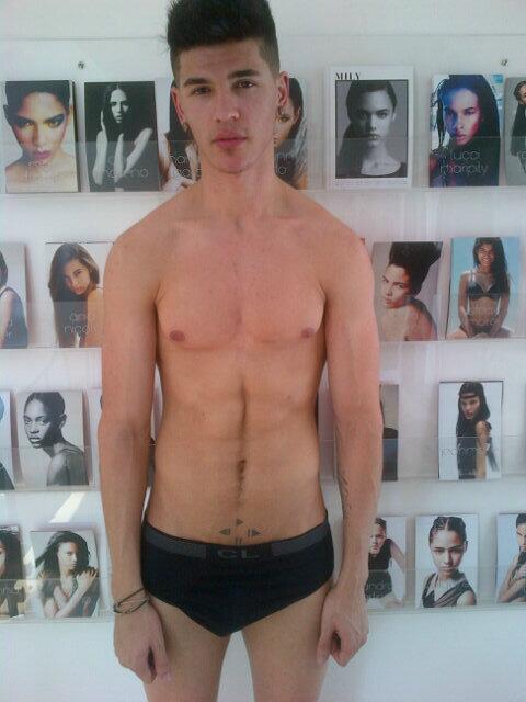 OssygenoModels's tweet photo. The Stunning Oscar @OssygenoModels @hairorojas @joselofranjul @ariel0724 @calamarche http://t.co/6jTvyelLJT