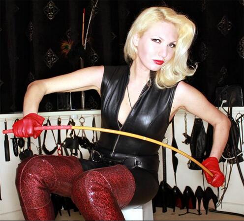 UKMistress's tweet photo. Gorgeous Mistress Akella visits http://t.co/CpsRmwuTiF, a highly professional model and dominatrix in London UK. http://t.co/iyfUhHn7gF