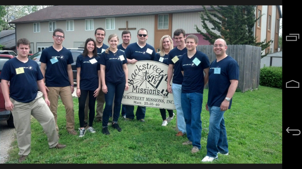 GreekUniversity's tweet image. Community service today at Backstreet Mission #uifi2013 #iotapi