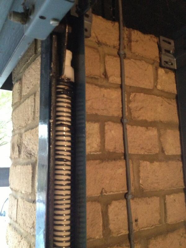GDR_Cambridge's tweet photo. Just changed a pair of garador mk4 springs, this is a common fault on these otherwise strong doors. http://t.co/2obPed47IN