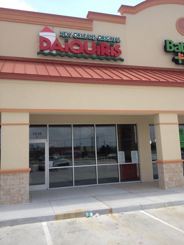 gbean05's tweet photo. Just opened in Baton Rouge. #daiquiris http://t.co/oqnc5hqX9v
