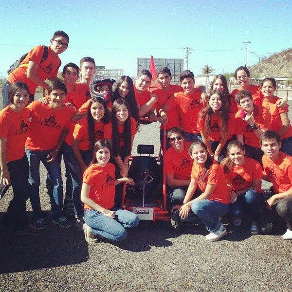Go Karts 2013!!! PREPA UVM
Nombre: I LOVE 4D
Foto: Rosa Emma Olea