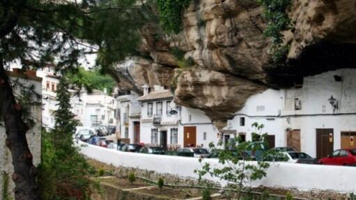AALMUDARRA's tweet photo. @travel4arab
Setenil de las Bodegas
#سفر #سياحة
قرية تحت الصخور في جنوب #اسبانيا 
-١ http://t.co/27QxLwOxW0