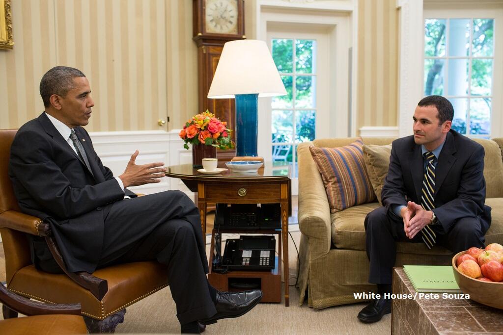 BKgA1M_CUAIOJ4s.jpg:large