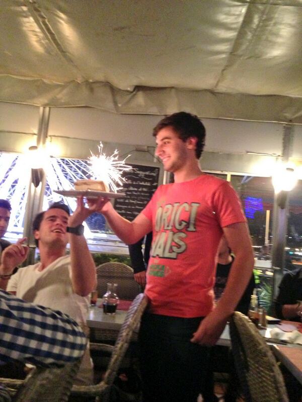 julia_mathou's tweet photo. @BenoitTomasi HBD benben !! http://t.co/DnPyTrCiO3