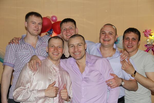 SFS_D_A_R's tweet photo. Моя семья
http://t.co/DXPKu9orG6 http://t.co/vV9N117vmr