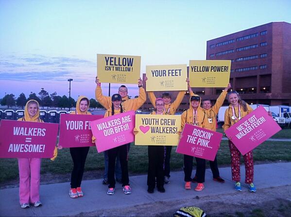 avon39walk's tweet image. Who's up early and ready to take on the Boston Avon Walk?! These Youth Crew are!! #avonwalkBO #youthcrew