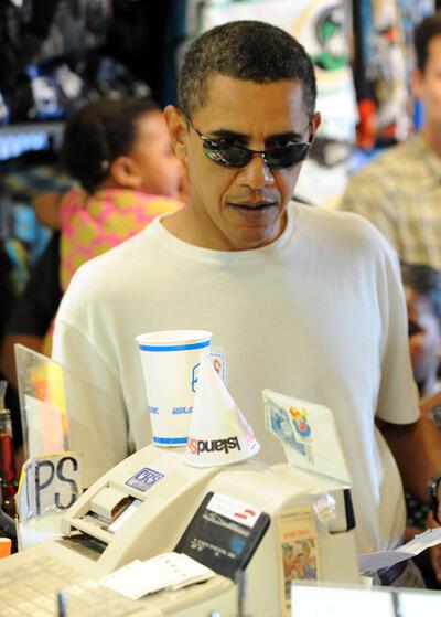 Ministerie Fractie Gesprekelijk Al Jaber Optical on Twitter: "President Barack Obama wearing Ray Ban  Sunglasses http://t.co/Y8JSYaYIj4" / Twitter
