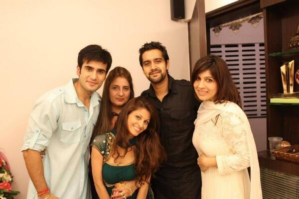 Embedded image permalink