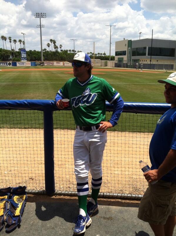 FL Gulf Coast is back! RT <a href="/FGCU_Baseball/">FGCU Baseball ⚾️</a> Eagles going with the Green tops with green and blue stirrups <a href="/JoMoore3030/">Jon Moore</a>