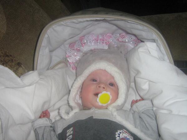 SFS_D_A_R's tweet photo. Моя семья
http://t.co/DXPKu9orG6 http://t.co/sKhzee8GYa