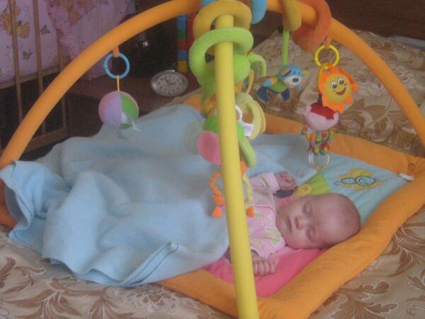 SFS_D_A_R's tweet photo. Моя семья
http://t.co/DXPKu9orG6 http://t.co/0wSv6QZhw1