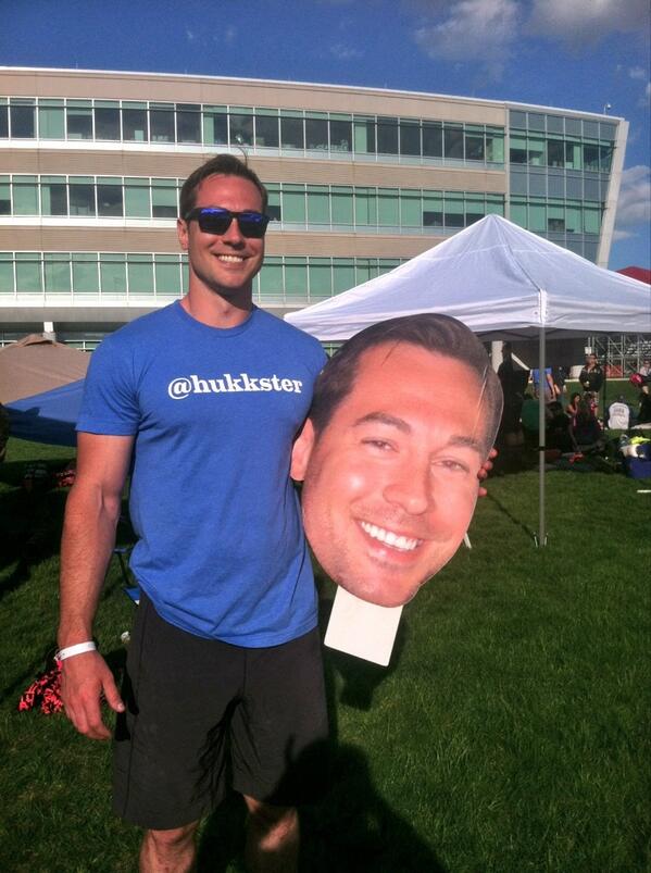 DinaKiwi's tweet image. I don't know who is my favorite #gallant or #gallant @CFJerseyCity #cfne @CrossFit @CrossFitGames @CFGNorEastReg