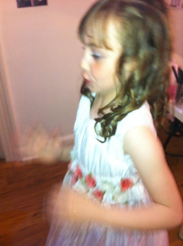 cuthbertson80's tweet photo. Milly drying her nails http://t.co/DoASN4KlHw