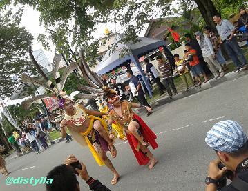 Atraksi Jalanan