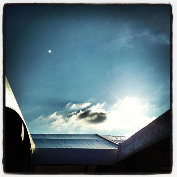 AudioXperience1's tweet photo. En de zon maakt het feest compleet #polo http://t.co/iuNzeOIT8K