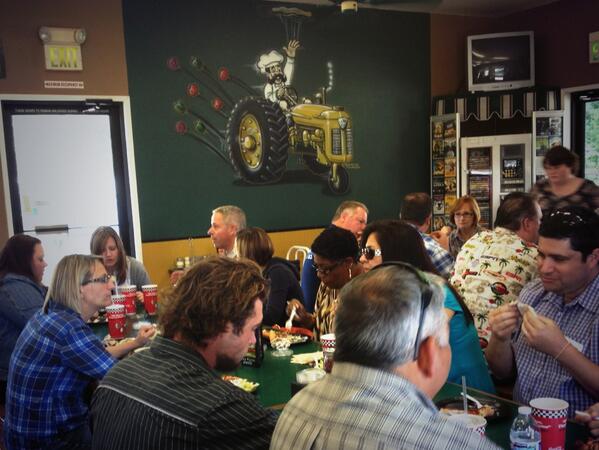 MSchwartz23's tweet image. Thank you Pizza Factory, LeGrand for sponsoring lunch. #EdCampCV #delicious