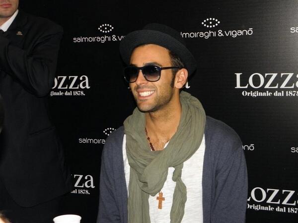 emulie febur tweet media