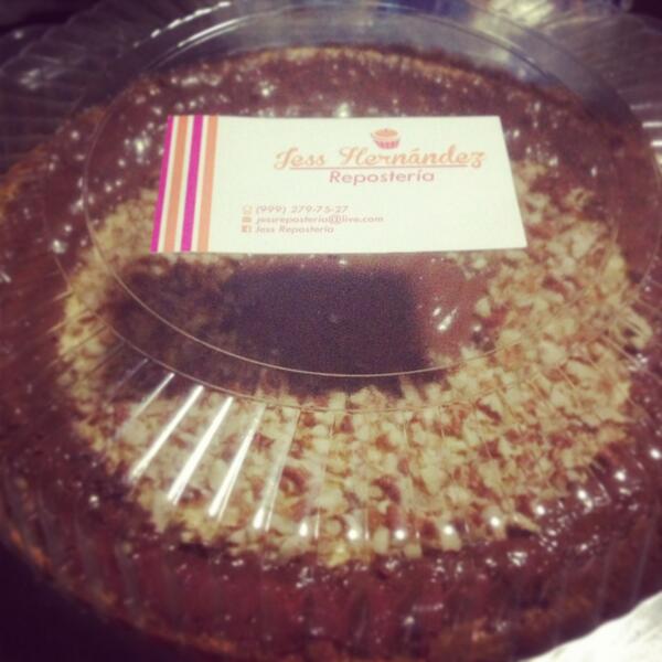 Jessreposteria's tweet photo. Y para ver el partido de @CF_America  vs Monterry un delicioso Pay de nutella con nuez! http://t.co/6tWX3NwPh7