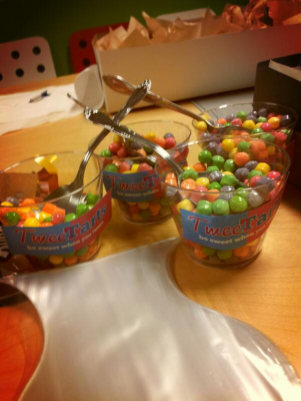 pechluck's tweet image. #PortlandBloggers TweeTarts! Super cute idea @jennibost