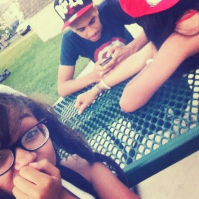 Watch Lezzy Lez's leaked NSFW photo on TwXstars